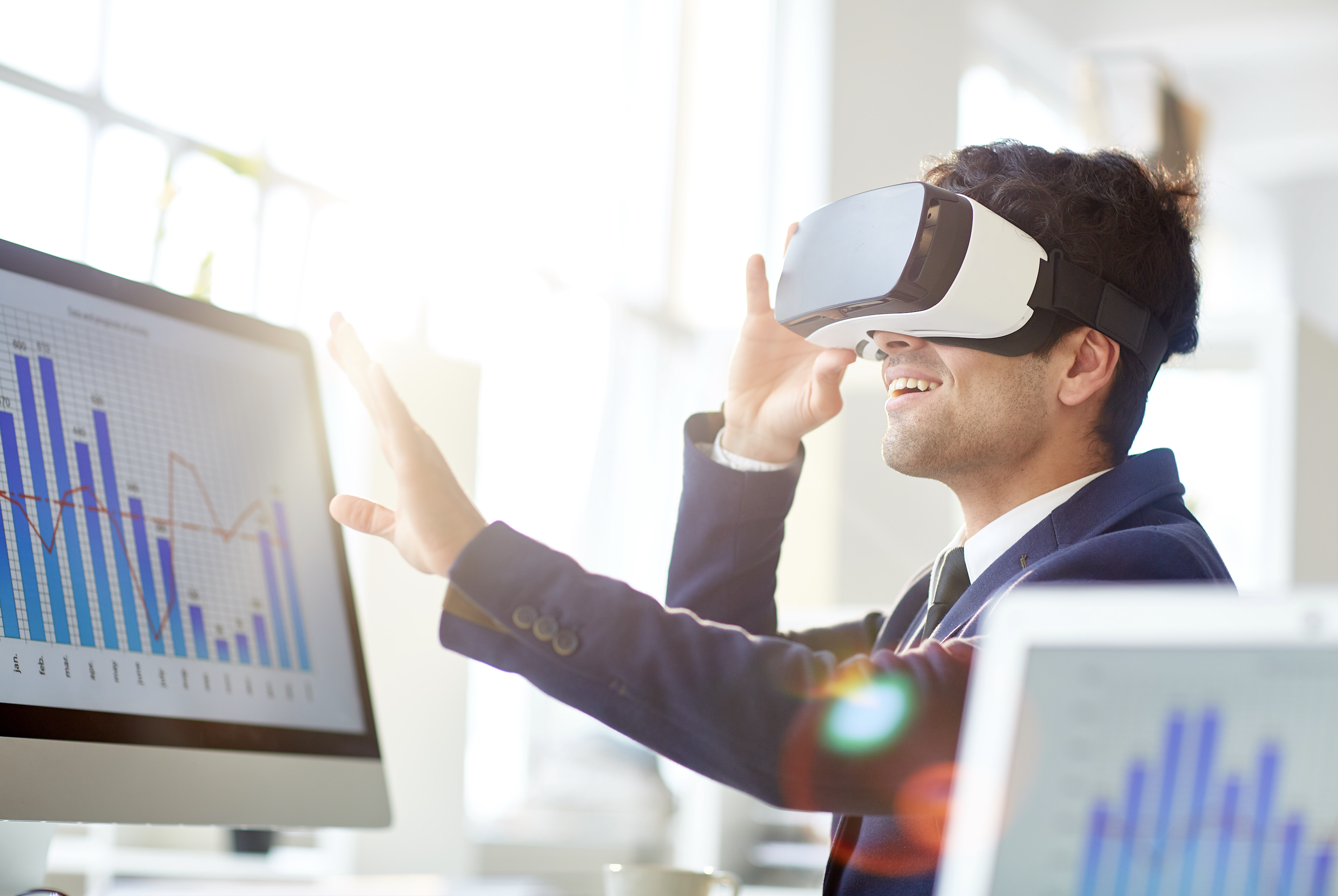 واقعیت افزوده (AR) و واقعیت مجازی (VR) در تجارت الکترونیک